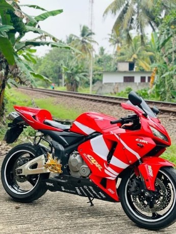 cbr-600-big-0