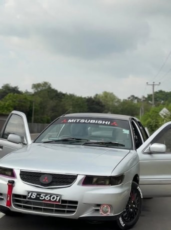 mitsubishi-lancer-c62a-big-0