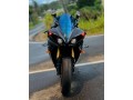 yamaha-yzf-r1-2011-small-3