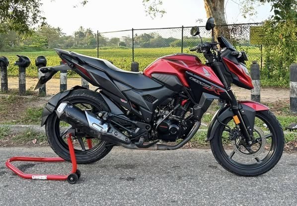 honda-x-blade-160-big-2