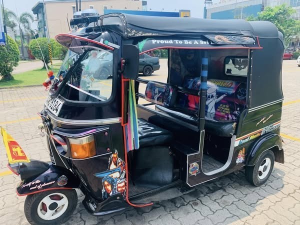 bajaj-re-aal-big-0