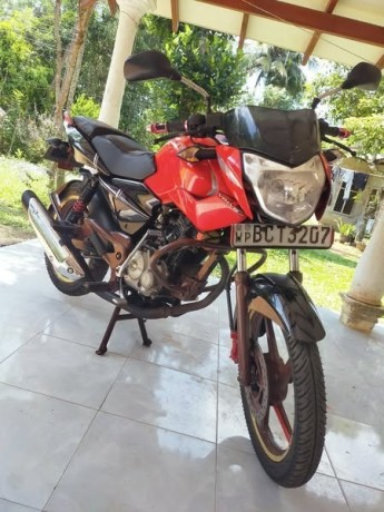 pulser-135-lx-big-3