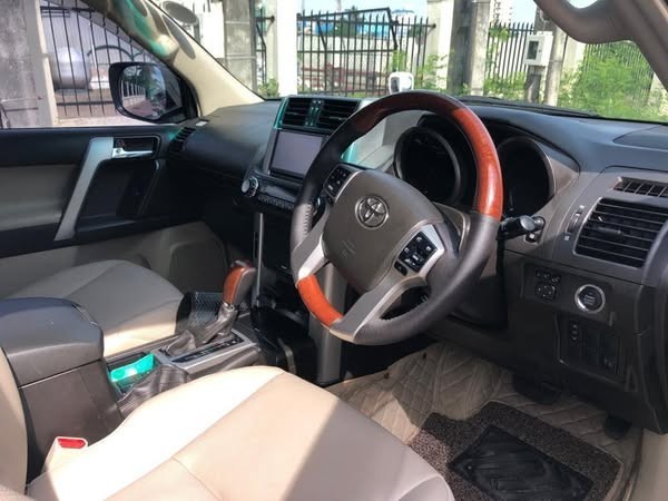 toyota-land-cruiser-prado-tx-150-big-3
