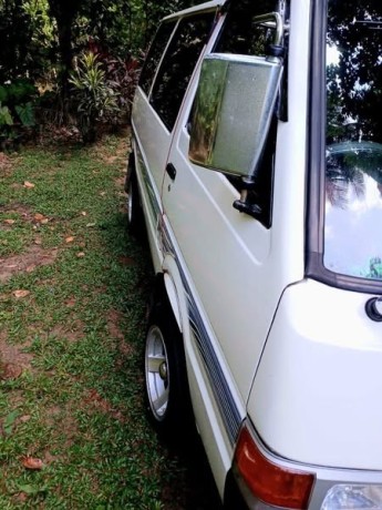 nissan-vanette-big-4