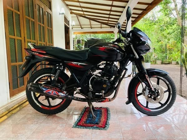 bajaj-discover-big-1