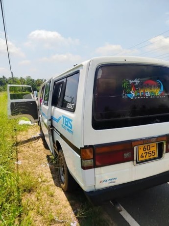nissan-caravan-vrg-moddle-big-1