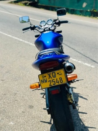 honda-hornet-250-big-2