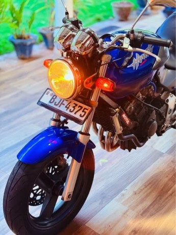 honda-hornet-250-ch-110-fv-big-0