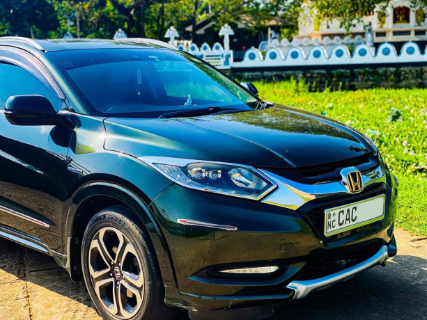 honda-vezel-big-2