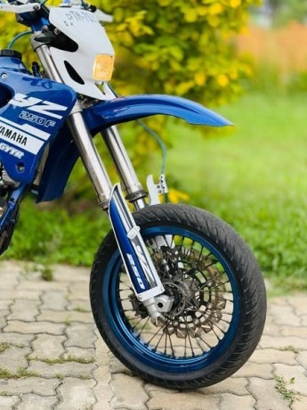yamaha-yzf-big-2