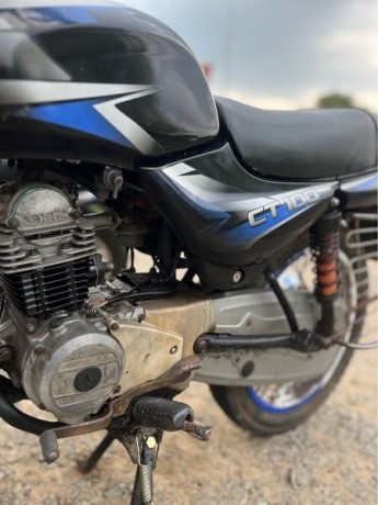 bajaj-ct100-big-3