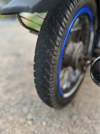 bajaj-ct100-big-2