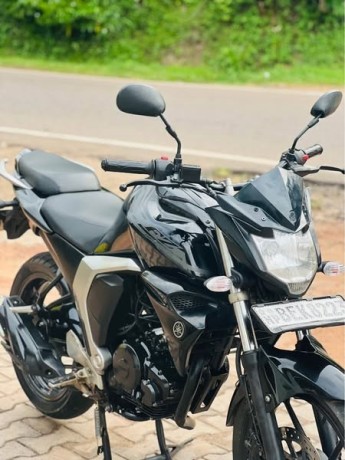 yamaha-fz-fazer-big-3