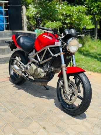 honda-vtr-250-big-0