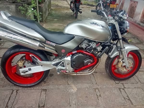 honda-honet-big-0