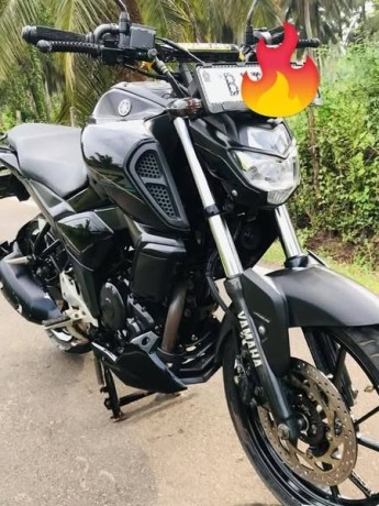 yamaha-fz-v3-big-3