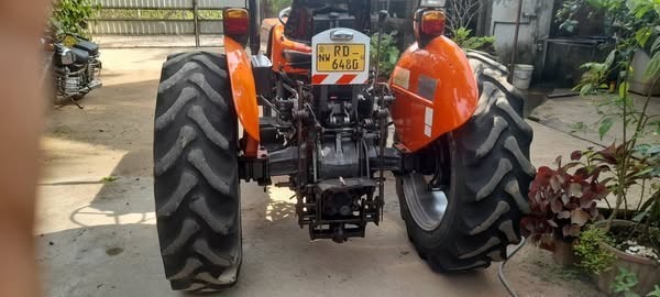 used-tractor-for-sale-big-3