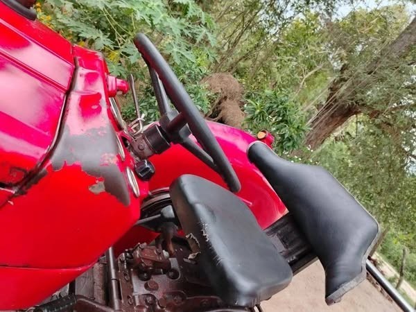 massey-tractor-for-ale-big-1