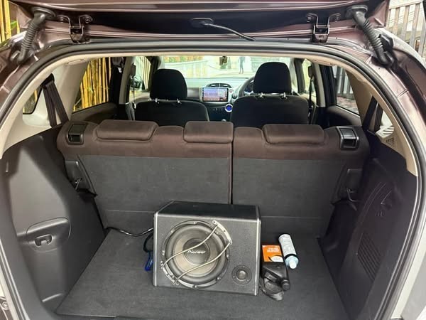 honda-fit-gp12014-hybrid-big-4