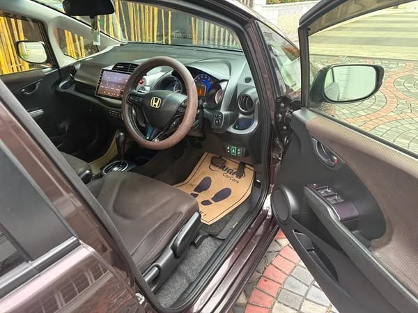 honda-fit-gp12014-hybrid-big-1