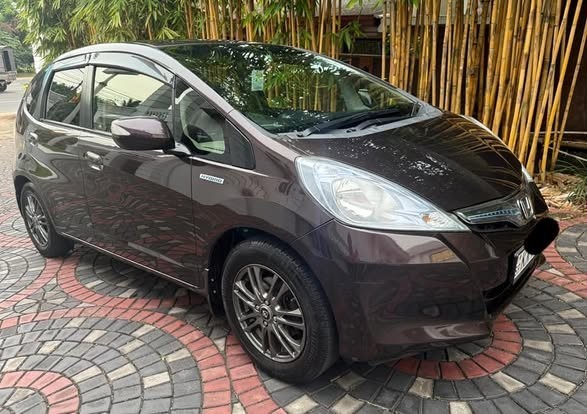 honda-fit-gp12014-hybrid-big-0