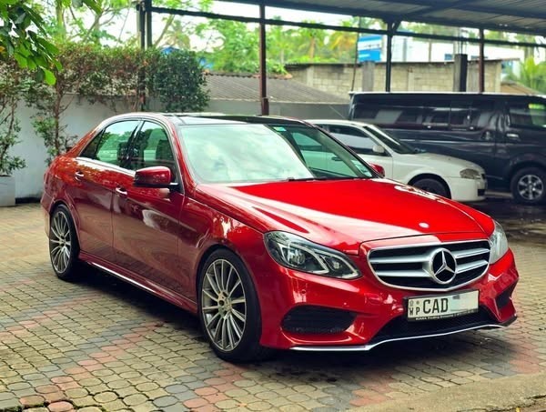 mercedes-benz-e300-bluetech-hybrid-big-2