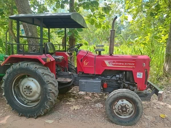 mahindra-tractor-big-2