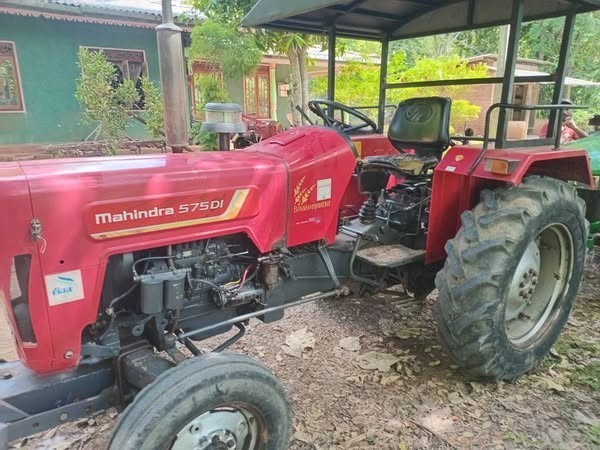 mahindra-tractor-big-0