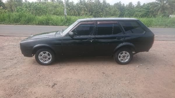 toyota-corolla-dx-wagon-big-3