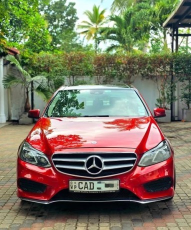 mercedes-benz-e300-bluetech-hybrid-big-0