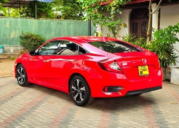 honda-civic-ex-tech-pack-big-3
