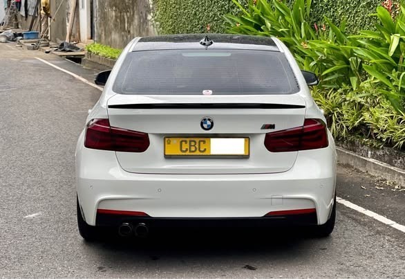 bmw-318i-m-sport-big-3