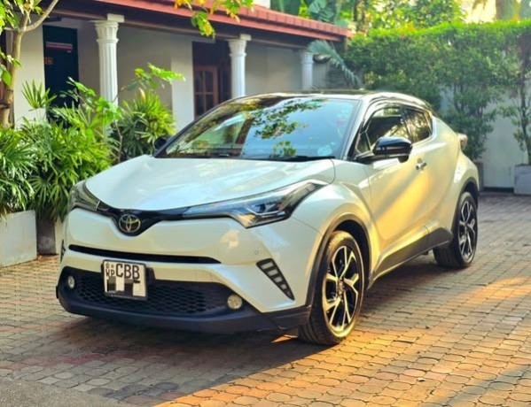 toyota-chr-2018-big-2