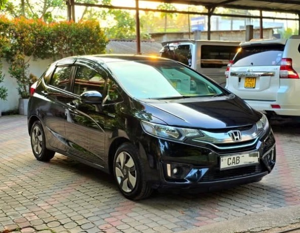 honda-fit-gp5-2014-big-2