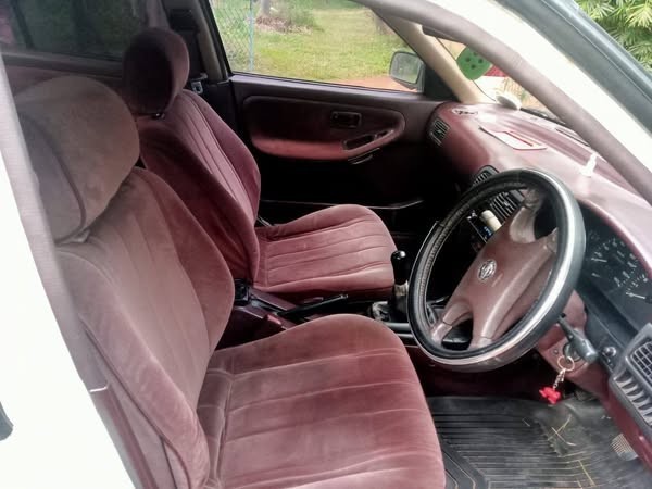nissan-sunny-fb13-super-saloon-big-4