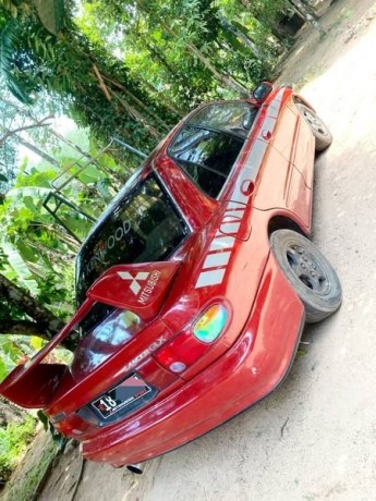 mitsubishi-lancer-big-3