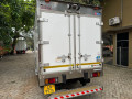 izusu-freezer-truck-small-5