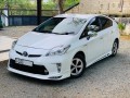 toyota-prius-s-small-0