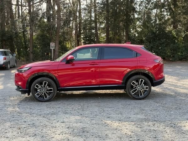 honda-vezel-z-grade-big-3