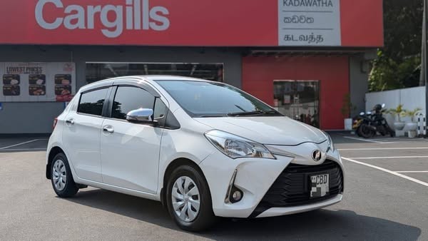 toyota-vitz-big-0