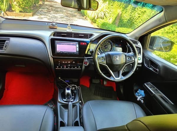 honda-grace-ex-2015-big-2