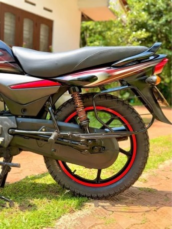 platina-100cc-big-4