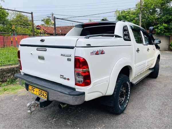 toyota-hilux-vigo-fortuner-facelift-big-4