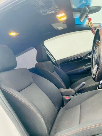 for-sale-honda-fit-gp5-s-grade-big-4