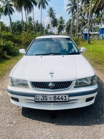 nissan-fb-15-ex-saloon-big-0