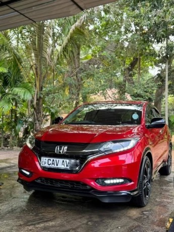 honda-vezel-rs-2017-big-0