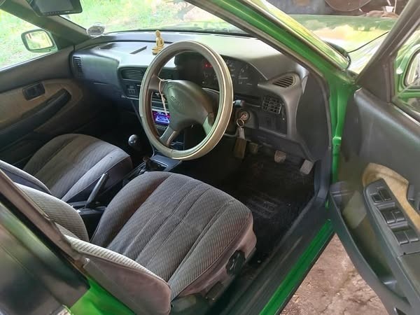 toyota-carina-big-2