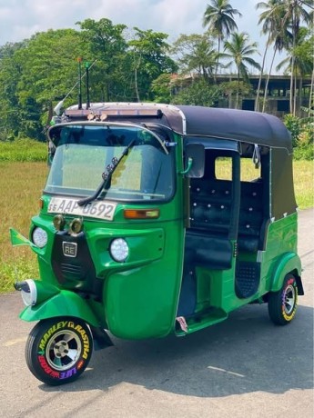 bajaj-re-4-stoke-big-0