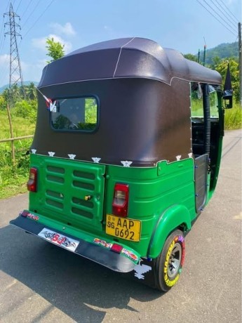 bajaj-re-4-stoke-big-1