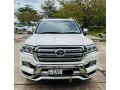 toyota-land-cruiser-v8-zx-small-0